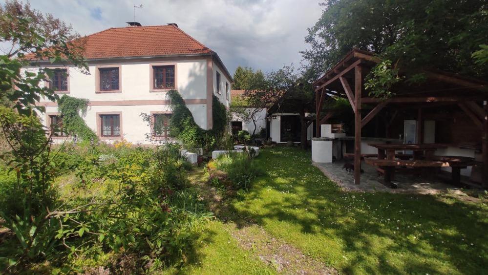 Ubytovani Pod Jilmem Zar Zewnętrze zdjęcie
